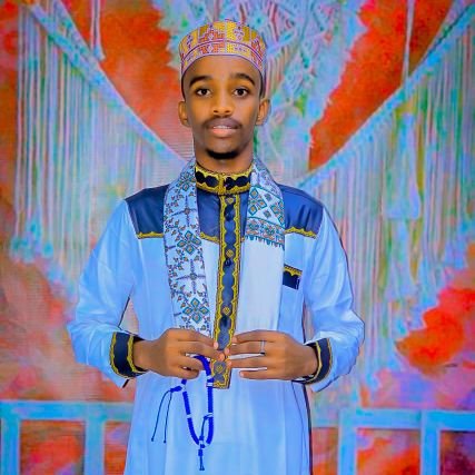 HassanMucalim's profile picture. مواطنٌ صوماليٌّ🇸🇴 طالب العلم الشرعيّ يحبّ المسلمين جميعا خاصّة إخواننا وإخوتنا في فلسطين  وغزة🇵🇸 المظلومين المواجهين ليلا ونهارا قصف العدوّ الغاشم الإحتلال