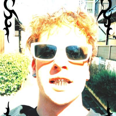 Oliver Scott Profile