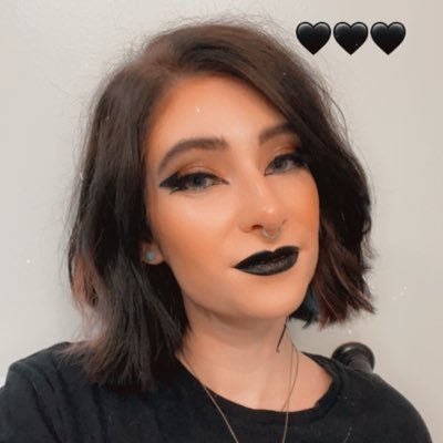 🍂🌙Ellie | pan/demi | 18+ | Yuki 3.23.23 & Talulah Fae 5.10.23 | Artist | Streams makeup & horror/indie games on Twitch | Creator on Fansly & OF