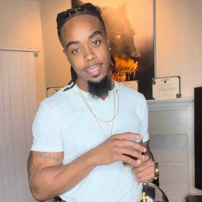 Give me a min to think🤔🧘🏽‍♂️🖕🏽...