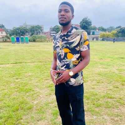 tristandube's profile picture. Software Developer || Tech & Data || Views are mine || @ManUtd⚽️ || @Bucks🏀