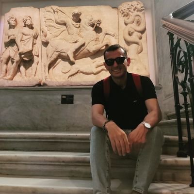 📍İ.Ü Siyaset Bilimi
📍Hayat boyu öğrenci !
📍Mahallem yok!
🛑Benim aklımda sorular var, hazır reçeteler yok