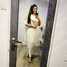 e_sreemol's profile picture. Mastering the art of crypto alchemy, turning digital coins into gold. #CryptoAlchemy 🔮