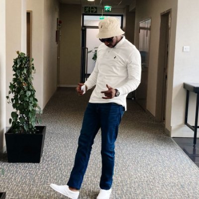 Slee_Molosiwa's profile picture. Software Junkie