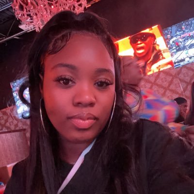 _sharkylaa's profile picture. 📸: sharkylaa