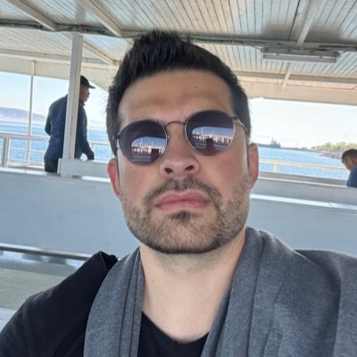 İstanbul Hukuk | Girişimci | Crypto Enthusiast |