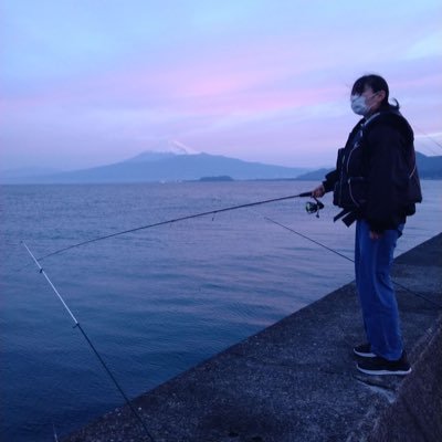 静岡県で釣りしてます！海洋学部卒業🌸環境にやさしい釣りを目指してます。 ビーチコーミングにハマりつつあります。陸っぱりです！よろしくお願いします。人見知りですが気軽に絡んで下さい！無言フォロー失礼します🙇‍♀️