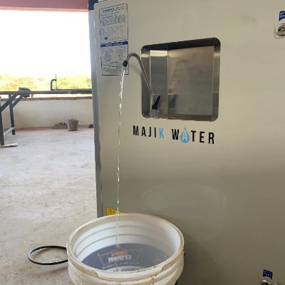 https://t.co/6nab7zP2JH harvesting clean drinking water from air for off grid communities in Kenya.