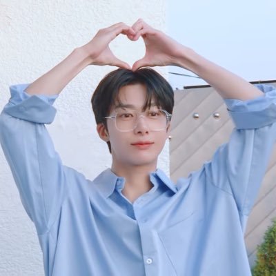 h_oneone's profile picture. 천진난만한 너의 웃음이 좋아🐢 /9n~