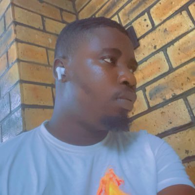 seunzy002's profile picture. @Chelseafc, @realmadrid Easy going and mature