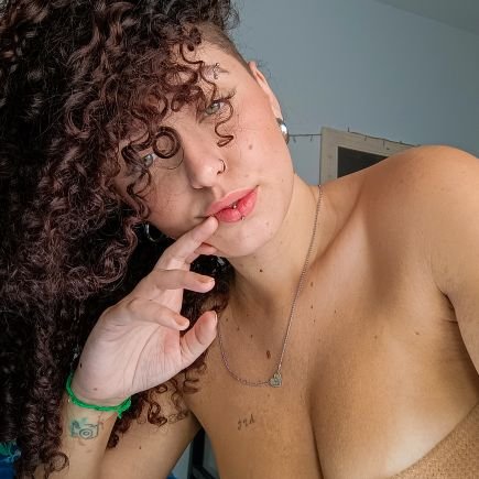 artista, 24y                           🏳️‍🌈