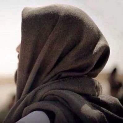 سپين سترګی نه يم د فشار تکلیف هم نه لرمه
زورور هم نه یم د ډار تکلیف هم نه لرمه