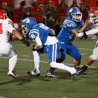 Burbank High School | C/O 26’| Var RB/OLB| (5ft 8 170) | 3.8 GPA |818-724-(2200) @tom24855@icloud.com