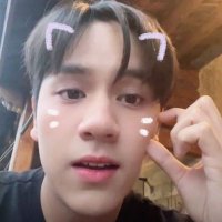 din (@sunfloxwersz) 's Twitter Profile