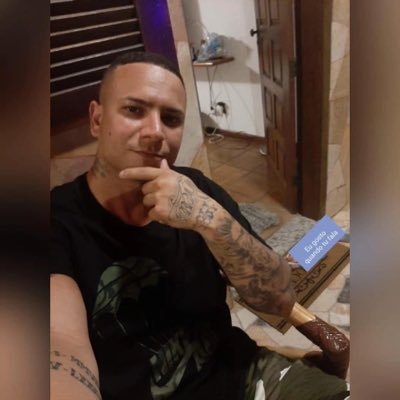 A Hu1000dade tem que prevalecer sempre.Sem isso não somos nada. Tô com o Vasco,aonde ele estiver 🖤🤍💢🔥