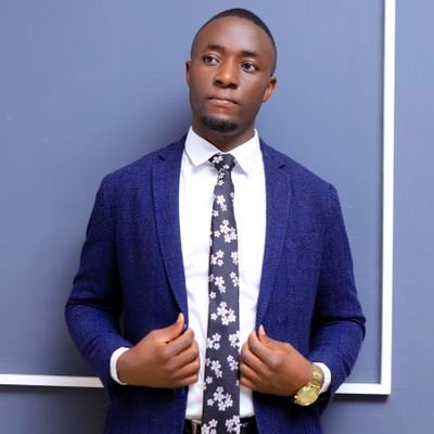 Social worker,MD @Almajor Group 🇳🇬, Events Manager// Influencer // Arsenal die-hard.