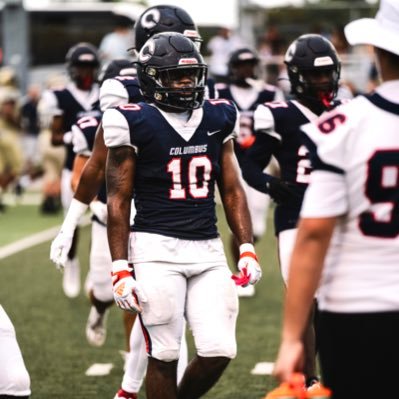 5’10 210 | Class of `25 LB | Christopher Columbus HS | 3.4 GPA Cell: 7862098856 https://t.co/YxA5QSXQK1