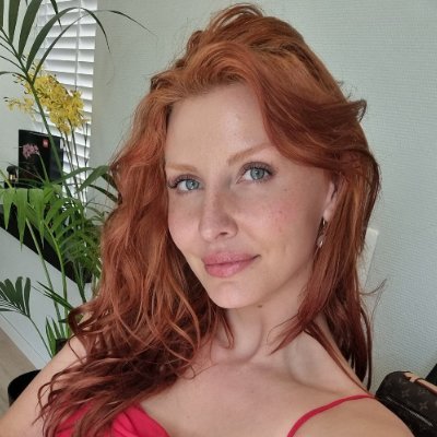 55yo single mom 👩‍👧‍👦 (Yes that's my real age...😭)
It's true what they say about redheads 💀🔥
More of me 😊👇