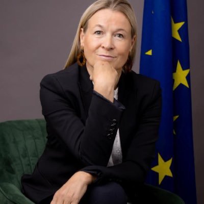 Ambassador of the 🇪🇺 European Union to the 🇿🇦 Republic of South Africa @EU_eeas @EU_Partnerships @EUinSA. Tweets = own views. RT/follows no endorsement.