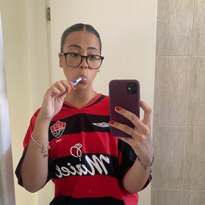 Casada e esposo sabe do meu perfil! Não gosto de ficar de conversa, meu objetivo é só postar e curtir. Se mandar mensagem vou bloquear.