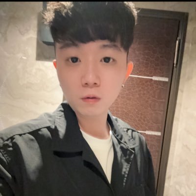 zUhR7clgsnzRudh's profile picture. 來認識認識 182/85。剛玩推特 新北人
