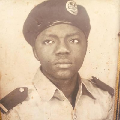 youngs_modulus's profile picture. Do the best you can to make life meaningful for you and the people around you.