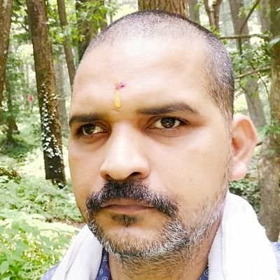न काहू से दोस्ती न काहू से बैर। बजते रहो-बजाते रहो