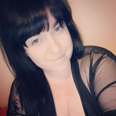 UK 🧡
Streamer on kick: https://t.co/qOBixEp6YT 
Team Darlorus Founder 😘