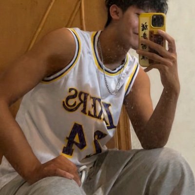 ElouiseVei19223's profile picture. 