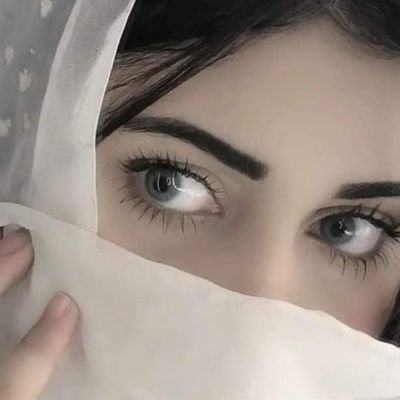 ڪُن بجـانبـي دائـماً ، فأنا لا أجـد الـفرح بدونـك♥️