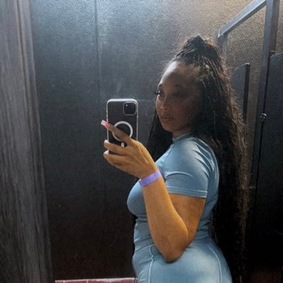 Being disliked by mean spirits is a blessing😌 💕YKTFV😌 #FreeMyMan 🤞🏽😘💕GET 💰.STAY PRETTY.STAY ON 🫵🏽SHIT.