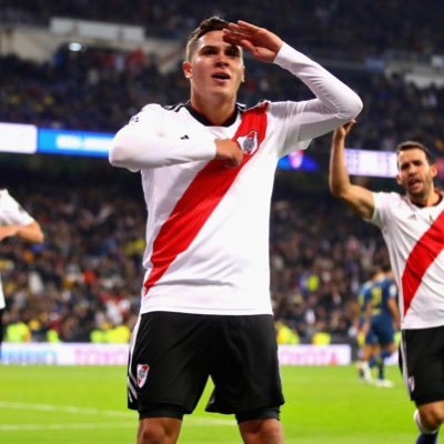 ssaannttii03's profile picture. @riverplate 🤍❤️🤍 - 09/12/18 - LM10 ⚽️🇦🇷❤️