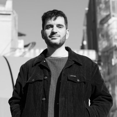 dolcametzina's profile picture. Joan Rius

Part de @llegiuQEMS  i de @mentri_mentres //
Professor a @EscolaBloom
"El vol de les papallones" a @Ed_Periscopi @BibDedalus