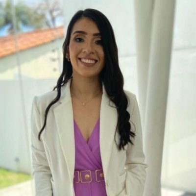 “Qué valiente te ves temblando de miedo, pero arriesgándote a vivirlo”. Médica, Exa San Blas ❤