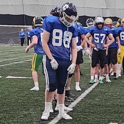 6'2//200//weakside LB/Slot rec//class of 2026🇨🇦/2027🇺🇸//Cardston highschool //insta-kesslersfootball//