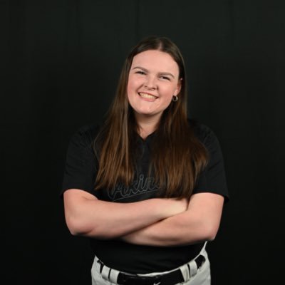 Fremd High School Varsity #16 2025' 4.2gpa
All State/All Conference/All Area
VA Glory 18U #5 
RHP/Power Hitter/
312-520-5580
haileylucas0505@gmail.com