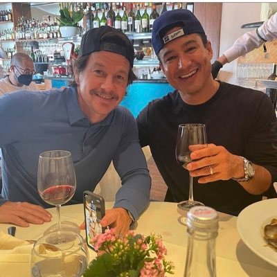 DRole04471780's profile picture. Sports fan with attitude!!   NBA - College -🏈 🏀-NFL -MLB baseball ⚾️-NHL 🏒