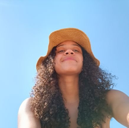 clarissues's profile picture. Aqui ninguém vai pro céu