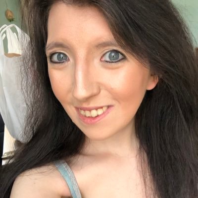 ✨ 31 ♎ | 🏳️🌈 + 🧠 advocate | 🐱 mom | og racc street team girl boss 🦝🔥 | 📸, 💃🏻, 🎨, 🎶, ⛰️, 💭, 👻,🛸,☕ & 🌮 | 🌻🦋 | admin for @LovelessSTNY 🖤