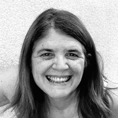 Mujer. Mamá. Investigadora.
Docente en @histoemb @fmedoficial
En equipo coordinador del @celau_HC
Voluntaria en @TenemoselaUy
Seguidora de @MurgaLaZafada