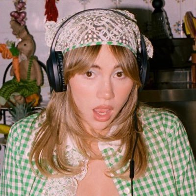 💭 updates and content of suki waterhouse