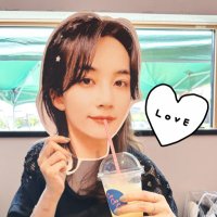 みか(@mika19951004) 's Twitter Profile Photo