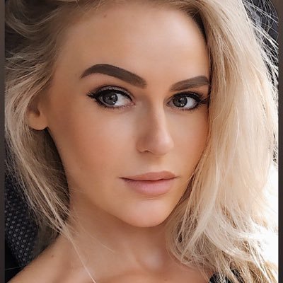 Catheri22228411's profile picture.
