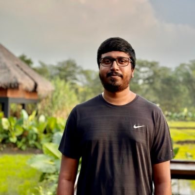 Sri Lankan🇱🇰 · Associate Technical Lead @Calcey 👨🏽💻🎓 · Photographer 📸📱 · Tech Enthusiast 🚀 · Traveler ✈️🚗