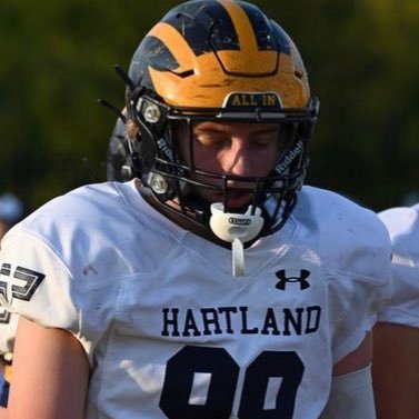 Hartland Highschool (MI) |2025| Varsity |225lbs| |6’2| |40 4.9| Edge LS | Head Coach @tsteve50| GPA 3.8 810-626-8759 email: ryan.buback@gmail.com