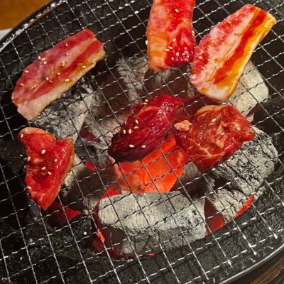 申鶴完凸したやつです。冒険者ランク60。氷元素を愛するもの。申鶴復刻待機中。#原神   デュエマも最近やってます。