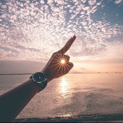 aliny7113's profile picture. God