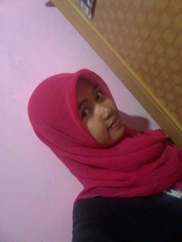 ulfamutmainnah's profile picture. 