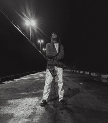 Rapper/Emcee 
Straight up Outta Nashik City 
Representing KaaliSiyaahi Gang 💥