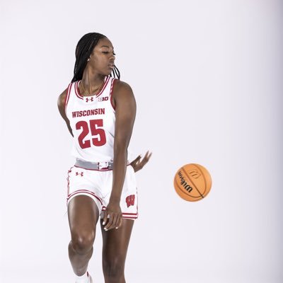 @badgerwbb #25 | 🇳🇬 |